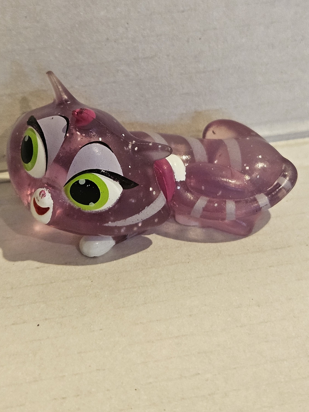 Disney Junior Puppy Dog Pals Hissy Translucent Glitter Mini Figure 2" Cat